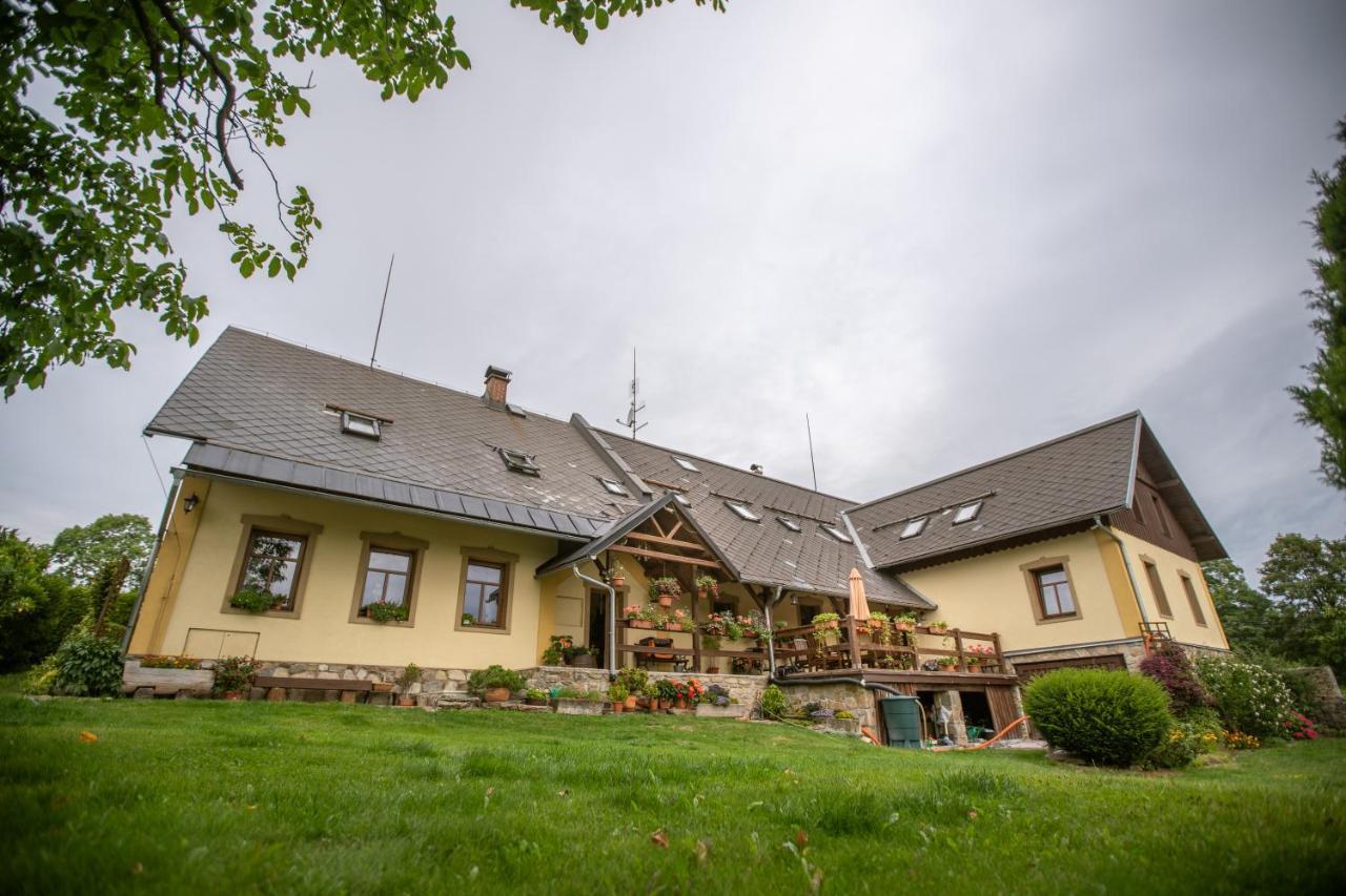 Apartmany Rubinovi Horejsi Vrchlabi Bagian luar foto