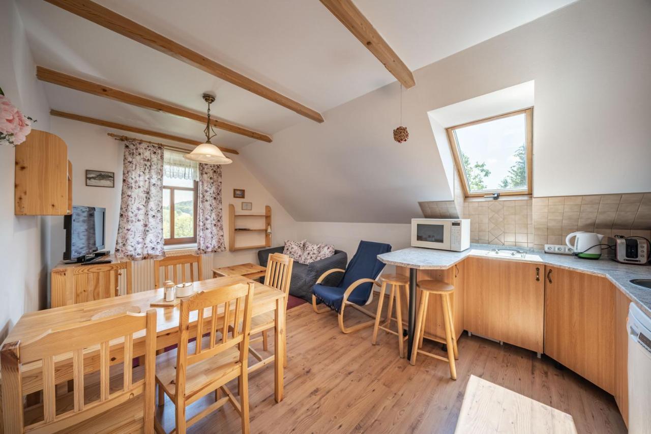 Apartmany Rubinovi Horejsi Vrchlabi Bagian luar foto